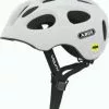 Abus Youn-I Med MIPS Og LED Lys - Polar Hvid -Cykelhjelme til voksne Salg abus youn i med mips polar hvid